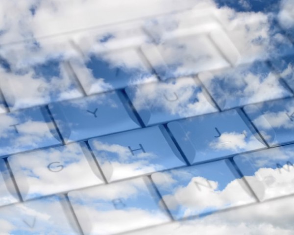 cloud-computing-keyboard-fullscreen-610