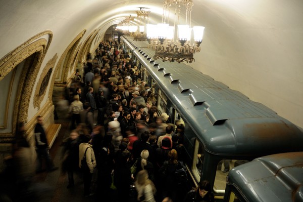 The crowd in Metro Moscow