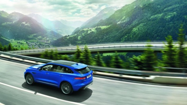 jaguar_fpace_11_medium