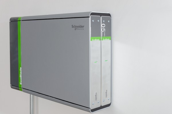 Schneider_Electric_EcoBlade_energiatarolo_rendszer